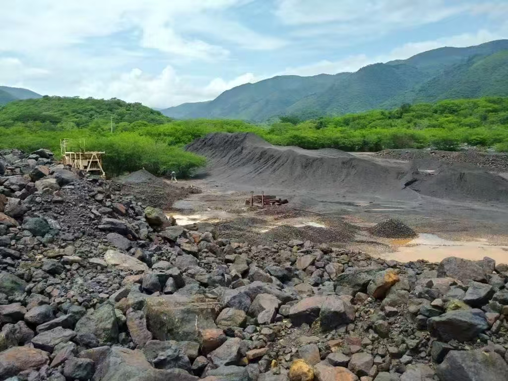 Iron Ore Fe 65%
